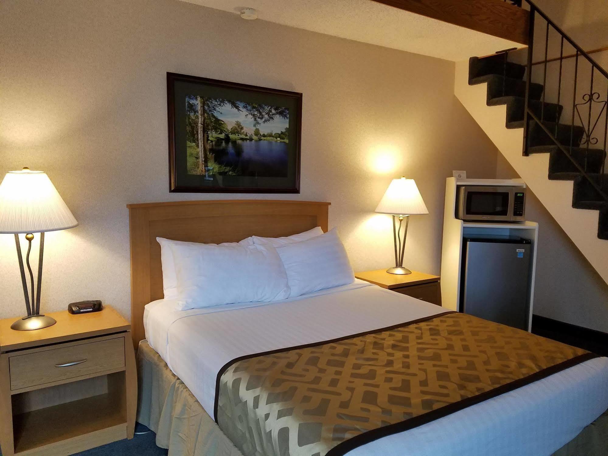 Rivertree Inn & Suites Clarkston 外观 照片